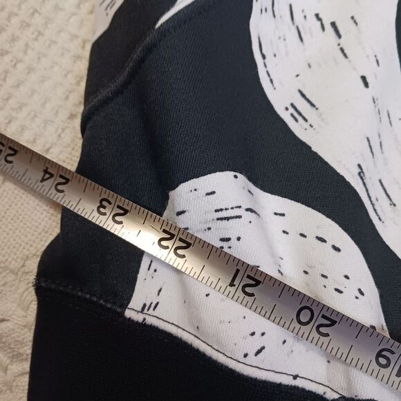 Nike Graphic Cropped Oversize Sweater Women's size S - Picture 8 of 11